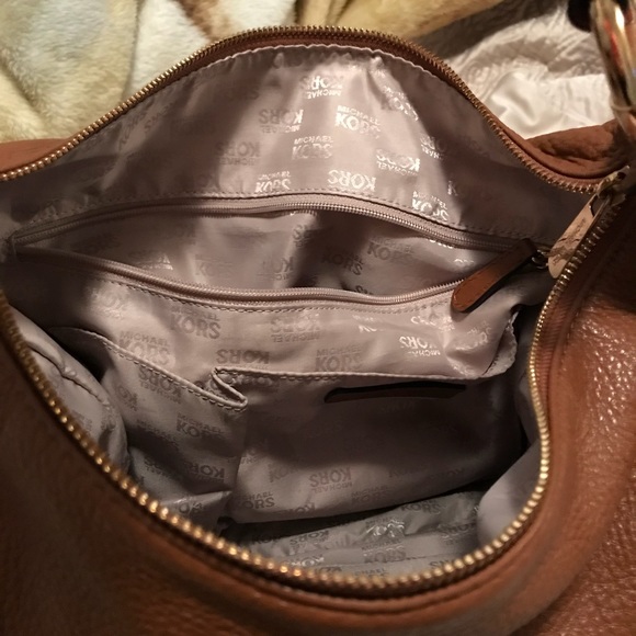 Michael Kors Bag - Picture 7 of 8